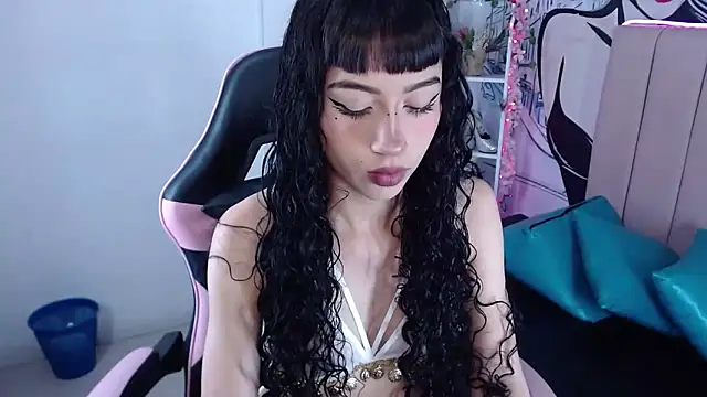 Snapshot of adulce_pinkcm chatting on May 20, 2026, 1:41 pm adulce pinkcm online show from May 20, 2026, 1:41 pm