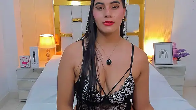Snapshot of Alara_Keyy chatting on June 10, 2026, 11:06 pm Alara Keyy online show from June 10, 2026, 11:06 pm