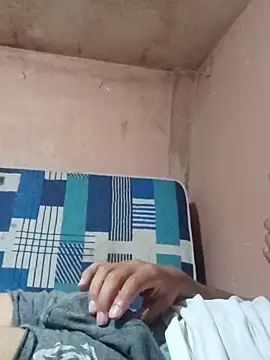 Snapshot of Alcon347 chatting on April 12, 2026, 12:47 am Alcon347 online show from April 12, 2026, 12:47 am