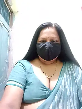 PINKI 024 online show from May 14, 2026, 5:15 am