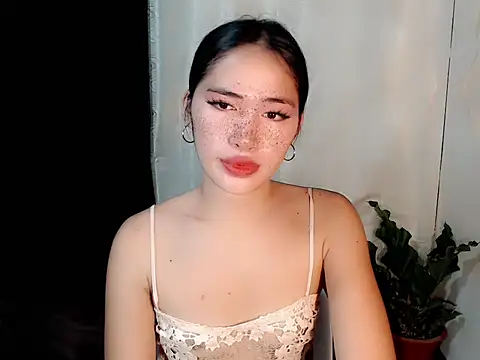 Snapshot of urasiankylie chatting on May 9, 2026, 10:29 am urasiankylie online show from May 9, 2026, 10:29 am