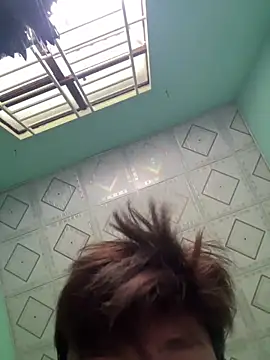 quochuy0123 online show from April 13, 2026, 8:40 am