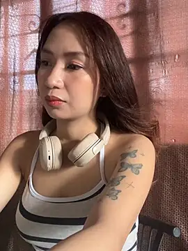 Aki lee online show from April 29, 2026, 8:18 am
