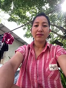 Huonglyna online show from May 16, 2026, 1:37 am