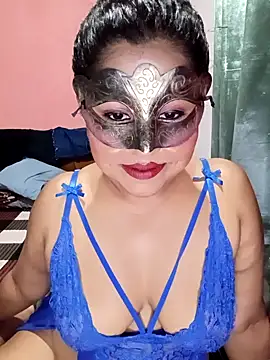 Maskedcurves online show from July 27, 2026, 2:24 pm