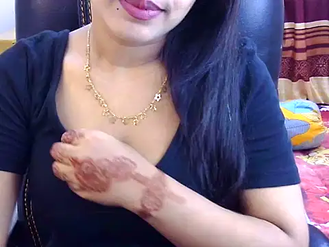 Snapshot of Noor_Zarin chatting on June 17, 2026, 7:24 pm Noor Zarin online show from June 17, 2026, 7:24 pm