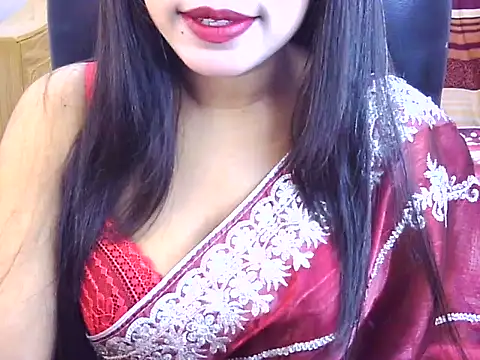 Snapshot of Noor_Zarin chatting on June 4, 2026, 11:20 pm Noor Zarin online show from June 4, 2026, 11:20 pm