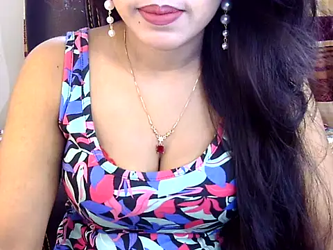 Noor Zarin online show from May 10, 2026, 8:00 pm