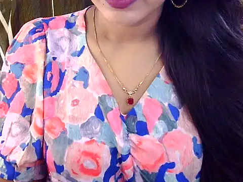 Noor Zarin online show from May 14, 2026, 2:58 pm