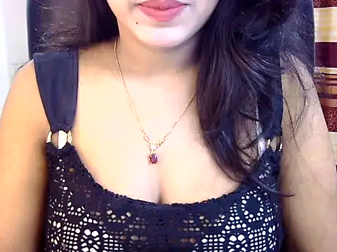 Noor Zarin online show from May 4, 2026, 2:26 am