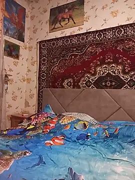 AuroKaria online show from June 10, 2026, 6:53 pm