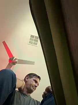 stokeyd44 online show from April 11, 2026, 8:01 pm