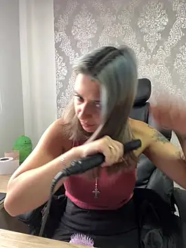 Isabella varella- online show from July 9, 2026, 2:16 pm