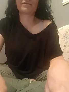 sara 41 online show from May 10, 2026, 8:11 pm