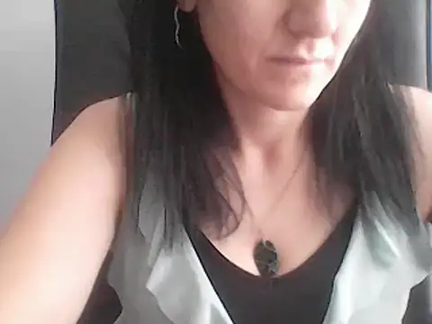sara 41 online show from June 15, 2026, 2:28 pm