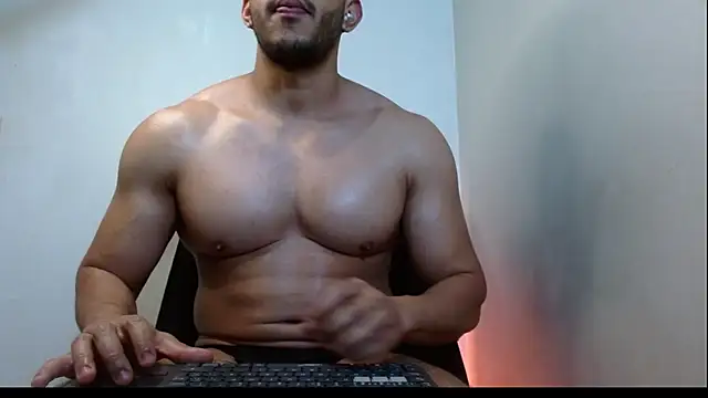 georgeholl online show from May 18, 2026, 8:57 pm