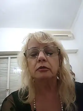 MatureElegantWidow online show from May 19, 2026, 11:56 pm