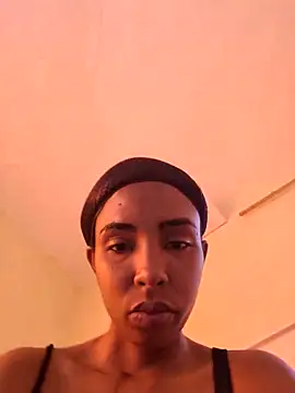 Snapshot of ZeynepLovely chatting on June 2, 2026, 12:38 pm ZeynepLovely online show from June 2, 2026, 12:38 pm