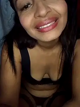 Lia Phone  online show from June 26, 2026, 5:57 am