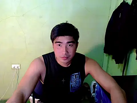 Snapshot of Hunkfireman chatting on April 7, 2026, 12:34 am Hunkfireman online show from April 7, 2026, 12:34 am