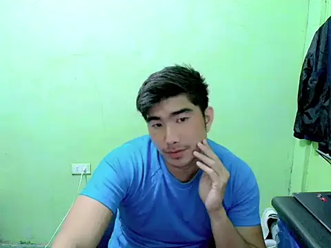 Snapshot of Hunkfireman chatting on April 10, 2026, 4:03 pm Hunkfireman online show from April 10, 2026, 4:03 pm