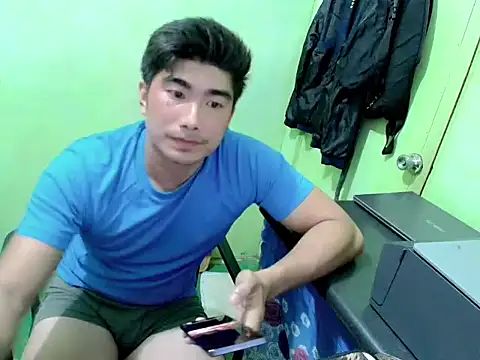 Snapshot of Hunkfireman chatting on April 11, 2026, 4:09 am Hunkfireman online show from April 11, 2026, 4:09 am