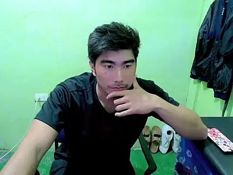 Snapshot of Hunkfireman chatting on April 16, 2026, 4:57 am Hunkfireman online show from April 16, 2026, 4:57 am