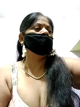 Snapshot of SEEMA_012 chatting on April 22, 2026, 5:14 am SEEMA 012 online show from April 22, 2026, 5:14 am