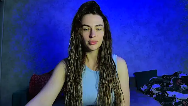 Kira  love1 online show from April 27, 2026, 12:47 pm