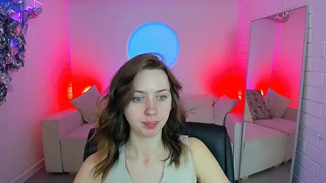 MeganClapp online show from May 8, 2026, 5:22 am