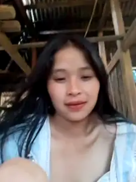 Liss-mimi online show from May 17, 2026, 6:02 am
