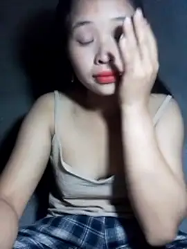 Liss-mimi online show from April 26, 2026, 2:53 am