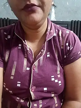 Riyashrma001 online show from April 6, 2026, 2:07 am