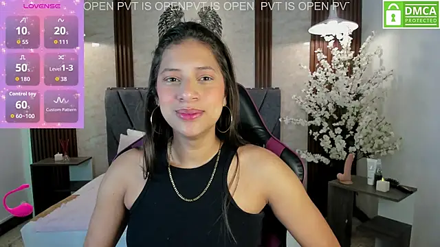 Atiena  online show from April 28, 2026, 7:29 pm