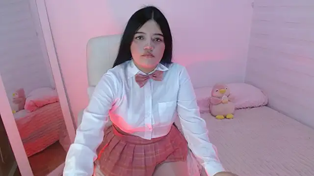   sweetgirl online show from April 23, 2026, 3:35 pm