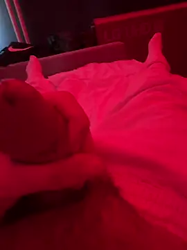 ptitcoquin9087 online show from April 7, 2026, 1:57 pm