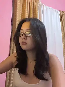 onlykays  online show from April 24, 2026, 1:57 pm
