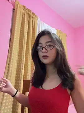 onlykays  online show from April 25, 2026, 2:03 pm