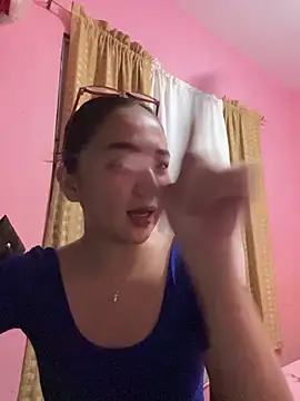 onlykays  online show from April 22, 2026, 2:46 pm