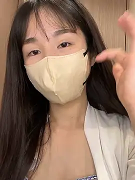 Hinako 0012 online show from April 21, 2026, 12:12 pm