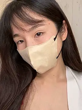 Hinako 0012 online show from April 10, 2026, 1:12 am