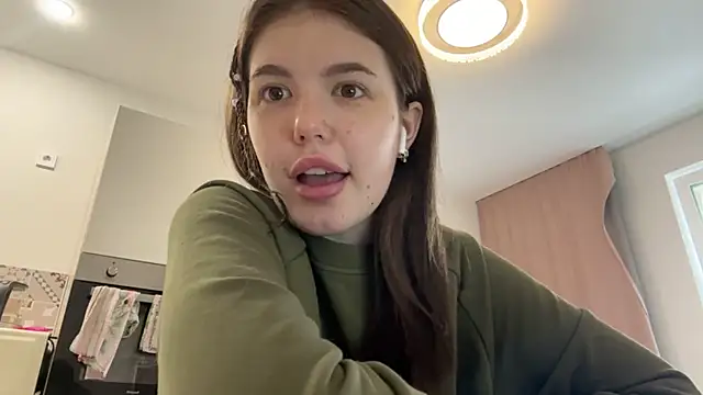 Snapshot of Meryblanks chatting on April 10, 2026, 9:16 am Meryblanks online show from April 10, 2026, 9:16 am