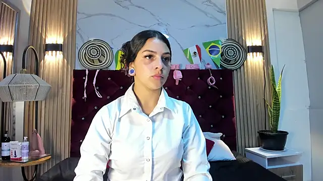 Eva-Lonx online show from July 3, 2026, 7:09 pm