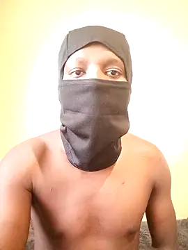 Snapshot of MaskedWithCum chatting on April 27, 2026, 12:47 pm MaskedWithCum online show from April 27, 2026, 12:47 pm