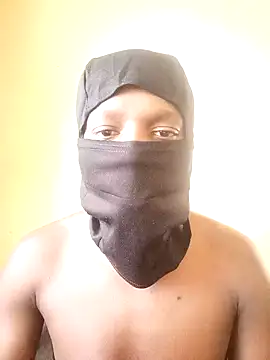 Snapshot of MaskedWithCum chatting on May 3, 2026, 9:14 am MaskedWithCum online show from May 3, 2026, 9:14 am
