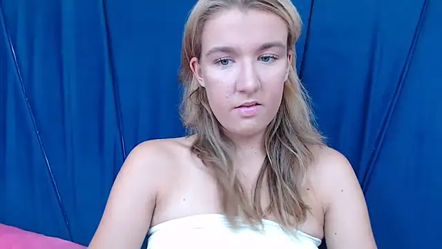 Yennyloves online show from May 1, 2026, 1:38 pm