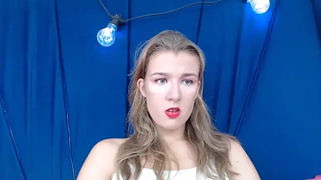 Yennyloves online show from May 12, 2026, 11:05 am