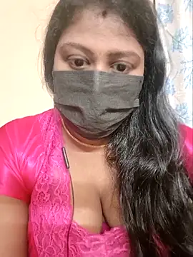 Romantic Woman online show from April 18, 2026, 2:08 pm