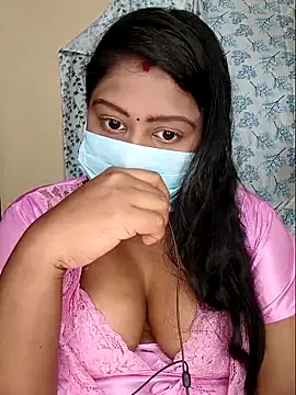 Romantic Woman online show from April 23, 2026, 3:46 pm