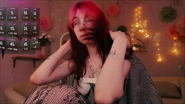 Alice Nyx online show from April 24, 2026, 8:55 pm